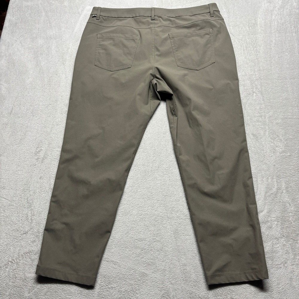 Lululemon Commission Pant Classic Fit Warpstreme Olive Sage Green Mens 40x30 EUC